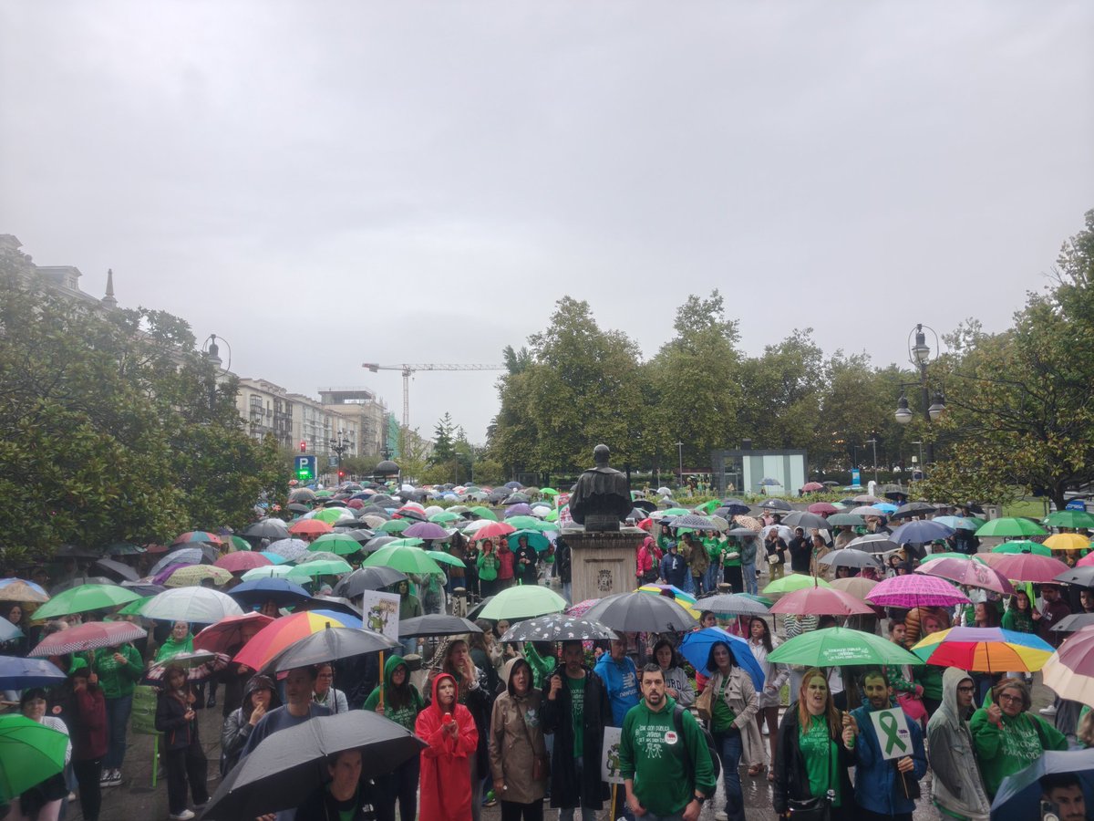 STEC_Cantabria's tweet photo. #Somos9000 ✊💪
Insuperable 💚
Imparables 💚
#EsAhora ⌛
#SilvaDimisión ⌛ https://t.co/XR4eDcLsKI