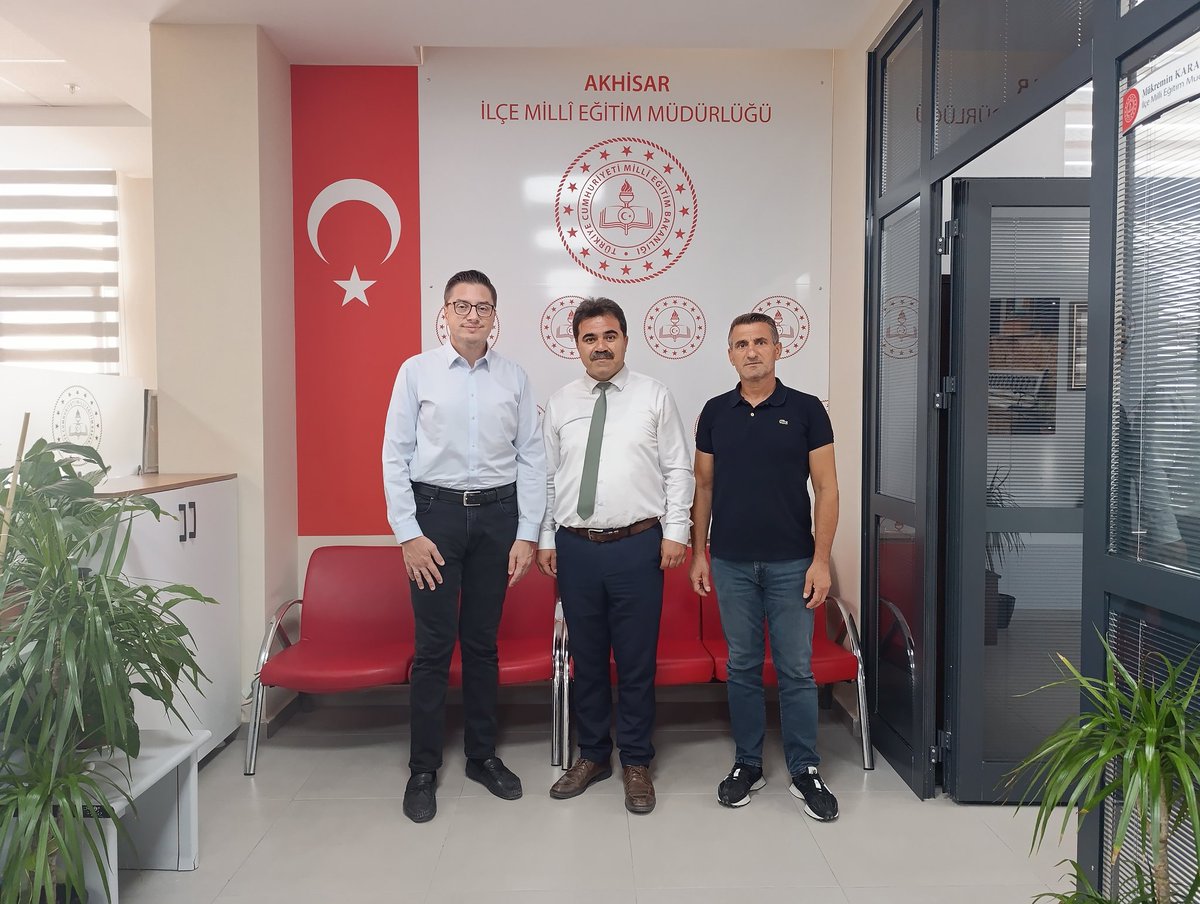 Akhisar İlçe Milli Eğitim Müdürlüğü (@akhisarilcemem) on Twitter photo Ak Parti Akhisar İlçe Başkanı İsmail Ahmet SÖZCÜER ve Akhisar Belediyesi AK Parti Meclis Üyesi Ceyhun ORTANCA, 2025-2026 Eğitim öğretim yılı başlangıcı sebebiyle Müdürümüz Mükremin KARASU'yu ziyaret ettiler. Nazik ziyaretleri için kendilerine teşekkür ederiz.
<a href="/il_mem_45/">Manisa İl Millî Eğitim Müdürlüğü</a> Ak Parti Akhisar İlçe Başkanı İsmail Ahmet SÖZCÜER ve Akhisar Belediyesi AK Parti Meclis Üyesi Ceyhun ORTANCA, 2025-2026 Eğitim öğretim yılı başlangıcı sebebiyle Müdürümüz Mükremin KARASU'yu ziyaret ettiler. Nazik ziyaretleri için kendilerine teşekkür ederiz.
<a href="/il_mem_45/">Manisa İl Millî Eğitim Müdürlüğü</a>