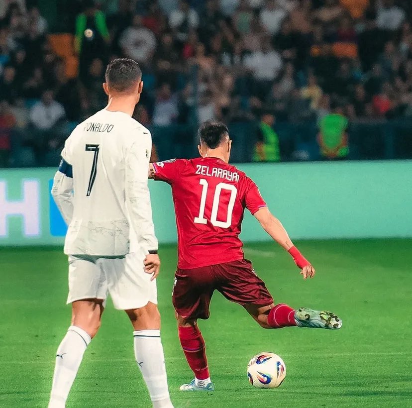 Unos juegan, otros miran.