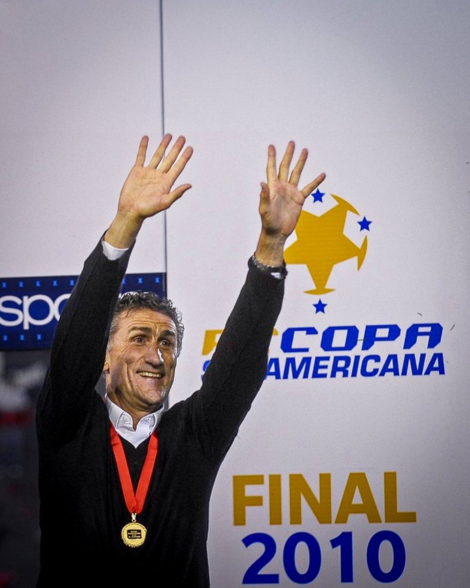 🔙 Un día como hoy hace 1️⃣5️⃣ años quedamos campeones de nuestra segunda #Recopa 

La 4ta ⭐️ de nuestra Institución llegó a casa 😌