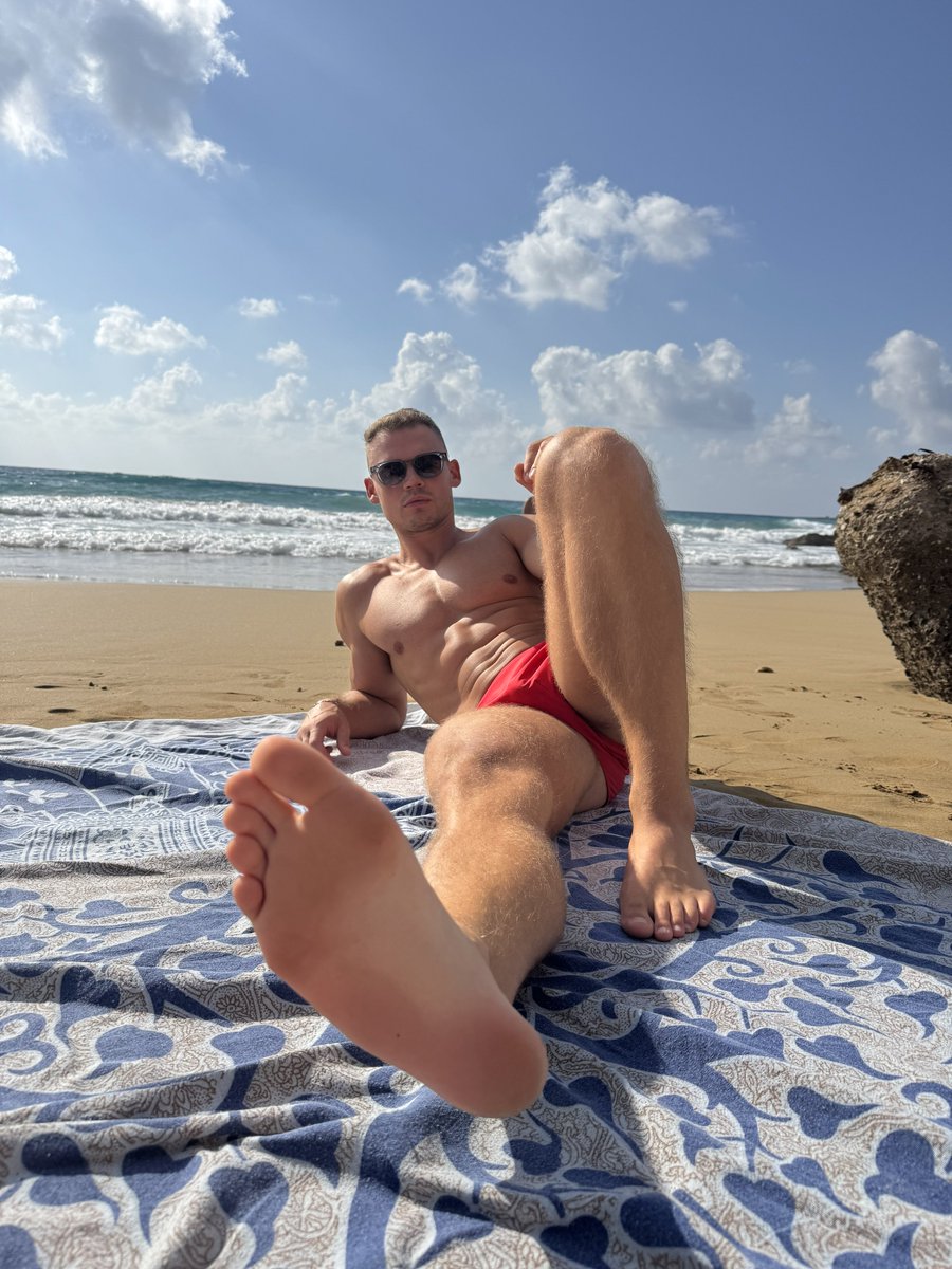 RT GAME

1 like = 1€
1 retweet = 1€
1 comment = 1€ UNLIMITED COMMENTS 

10 min

Lets drain this sub to zero 🤑