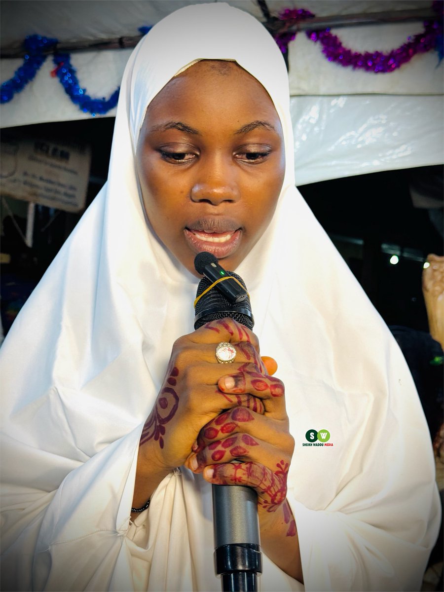 Waddu_Media's tweet photo. Daliban Makrantar Raudatul-Islam Sabo Shagamu, a Maulidin Haihuwan Annabi karo na 78th, a ranar Larabar data gabata a gidan Shehi. 03/09/2025

©️ Sheikh Waddu Media https://t.co/BpGtppSAI4