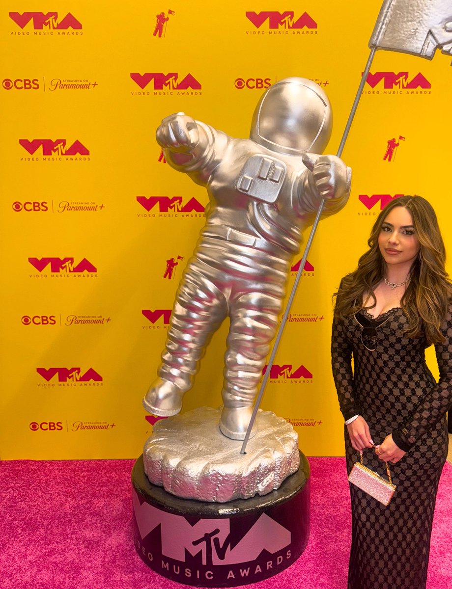 Maria Ellis tweet media