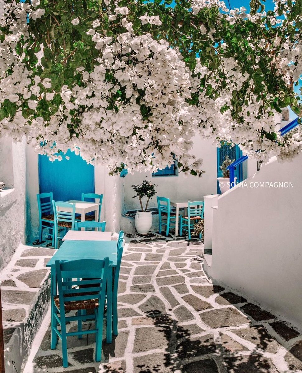 peyton_jon77237's tweet image. Paros island
