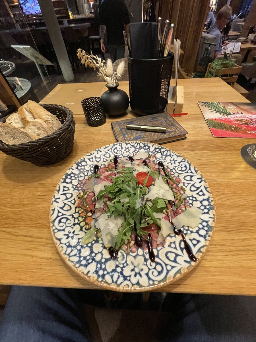 Ochsencarpaccio , reicht am Abend