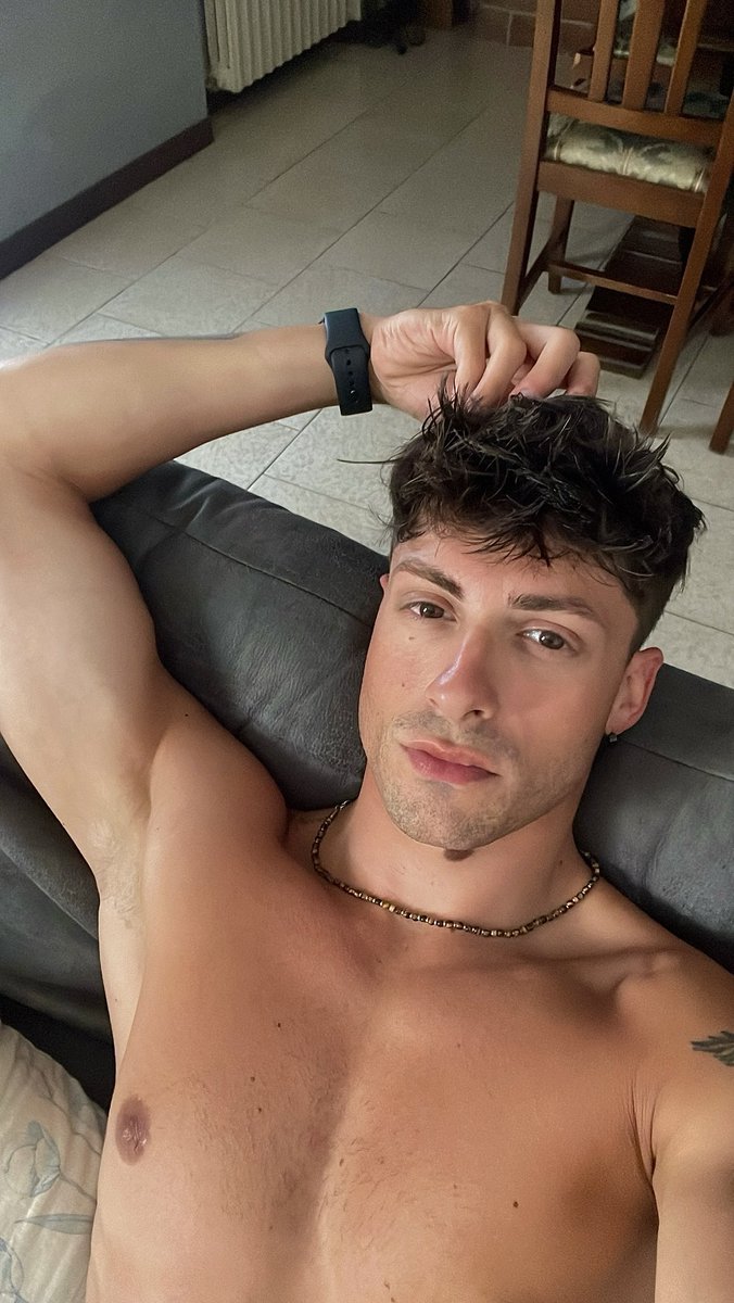 _robxram_'s tweet photo. mo sono un copione https://t.co/xfrijItNK5