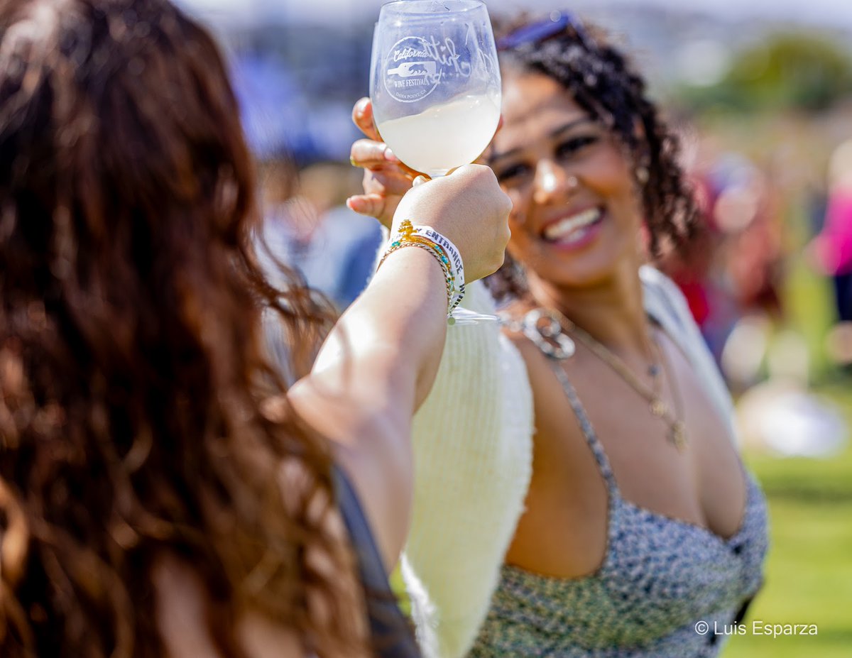 The best memories start with a clink. 🥂