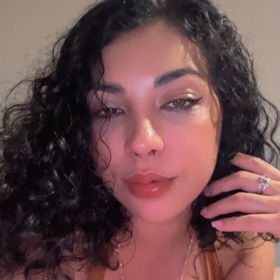 susyykm's tweet photo. #NewProfilePic https://t.co/GHTmedUnMU