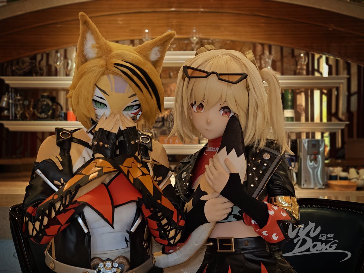 Free drinks，But Burnice, What is the cost？
Not just the claws, but the tail?
Σ( ° △ °|||)︴
波可娜：我
柏妮思： <a href="/zxzxgggg/">沸腾鱼塞乎</a> 
#kig #kigurumi #着ぐるみ #ZenlessZoneZero #绝区零 #Pulchra #波可娜 #furry #Burnice #柏妮思 #dollweekend #DW12