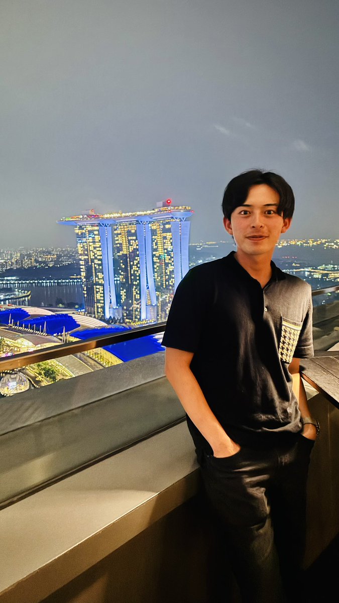 tmkz201802's tweet photo. 28歳の誕生日迎えた！
たまにはおしゃれなレストランにも🍽️ https://t.co/yXtiv2R3av