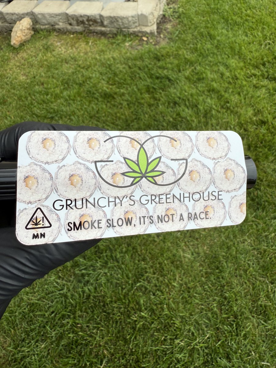 Cigar bands, tube labels, traditional slaps…

Let <a href="/the_sen_co/">SEN 🪐</a> know what you need! 🤝🏽