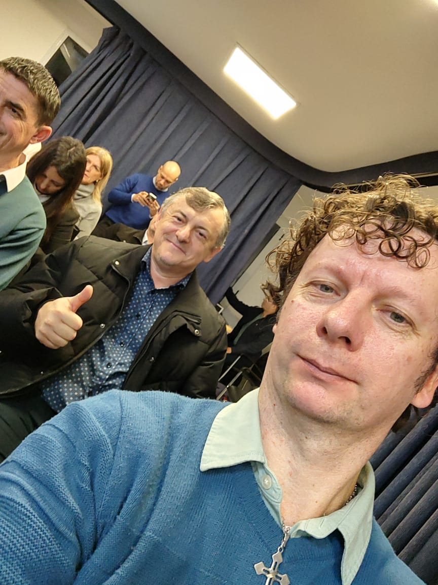 Esta mañana participé como Vocal del CGE de la presentación del Presupuesto Educativo del 2026.
Mejoras en el sistema educativo, garantía de derechos docentes, Escuela pública y los ejes.
<a href="/grillo141/">Ruben Dario</a> <a href="/ADOMIS_Misiones/">ADOMIS_Misiones</a> <a href="/carosinifran/">Francisco</a> <a href="/CGEMisiones/">CGE Misiones</a>