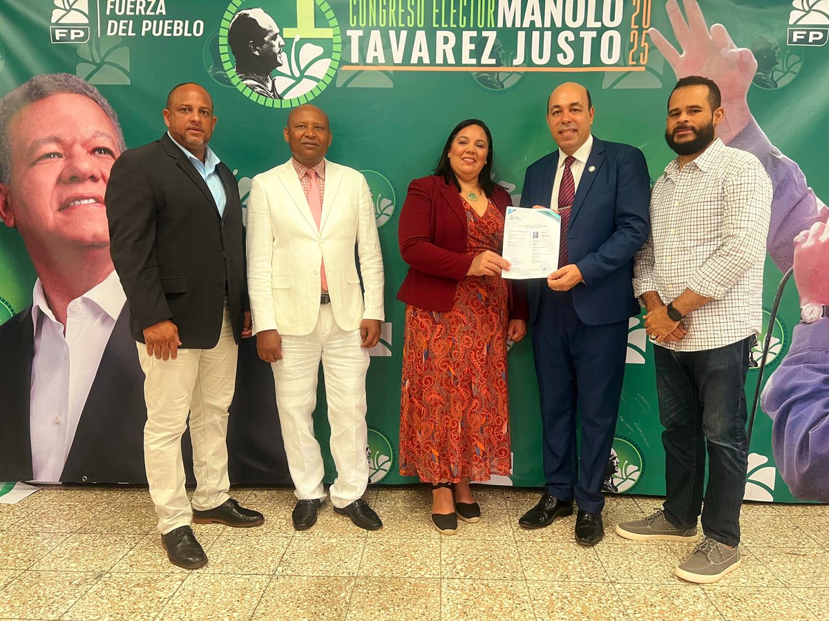 HipolitoPolanc0's tweet photo. ¡Ya estamos dentro!

Ayer inscribí con firmeza y convicción nuestra candidatura a la Dirección Política @FPcomunica. Este no es un paso cualquiera: es un compromiso histórico con la renovación, la transparencia y la defensa inquebrantable de nuestra gente.

Tu voto será la Fuerza https://t.co/fK5Bzu49uM