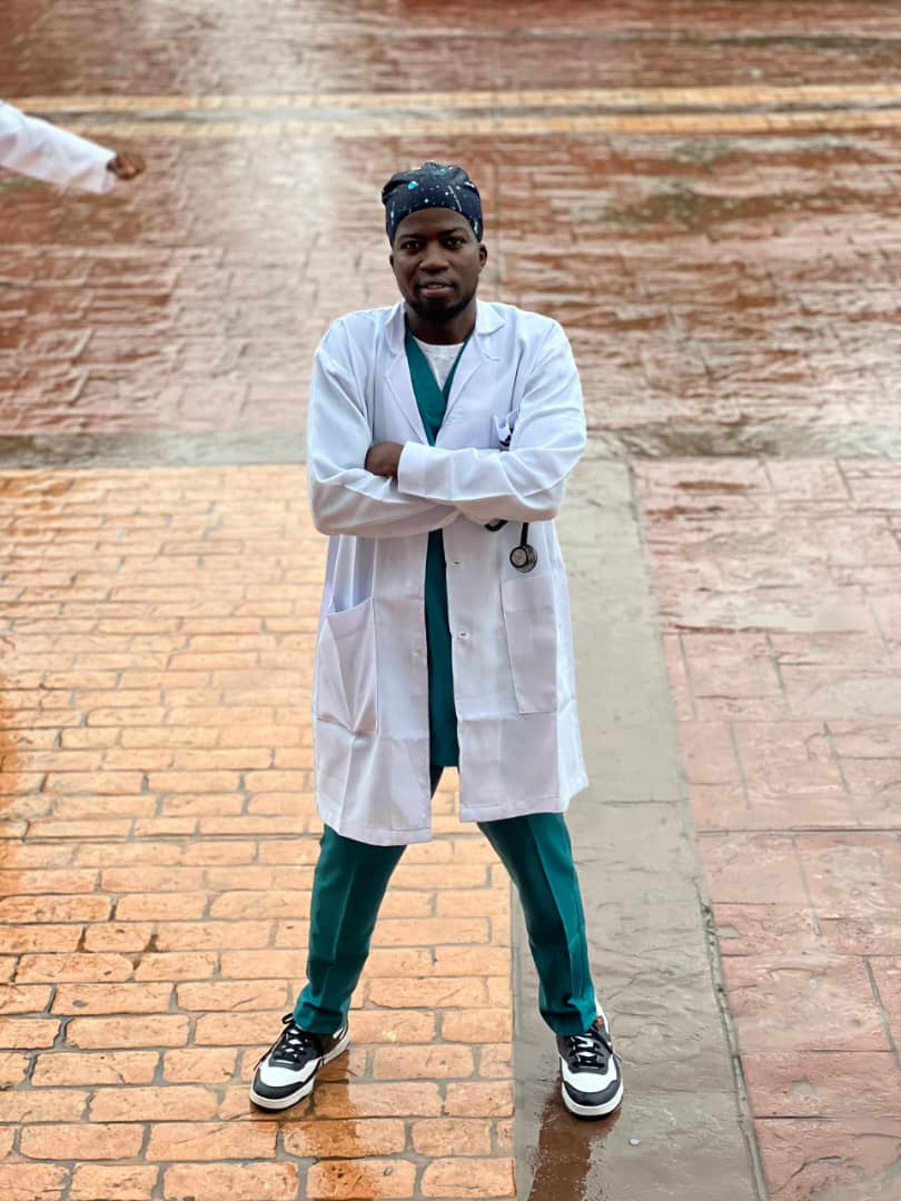 frizzyfearless's tweet photo. 🚨🩺 EXCLUSIVE: Officially Adediran A.M satisfy his examiners , Here we go!!!

All contracts are now signed on Candidate side and His examiners.

Deal done ,Adewale is now a Medical Doctor as revealed on Monday , no doubt . https://t.co/I8zYKNFKMw
