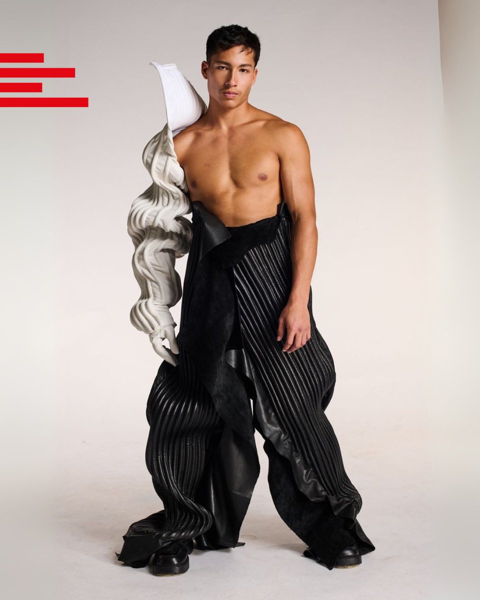 _Real_leather_'s tweet photo. Meet Islam Nashef – 2025 RLSD International Student Design Competition Apparel Category winner, for his piece Shields.📍 Bezalel Academy of Arts and Design, Jerusalem

https://t.co/COBNBJZRIy

#RLSD #studentdesigncompetition #leatherdesigns #RealLeatherStayDifferent https://t.co/9WCv31IWFV