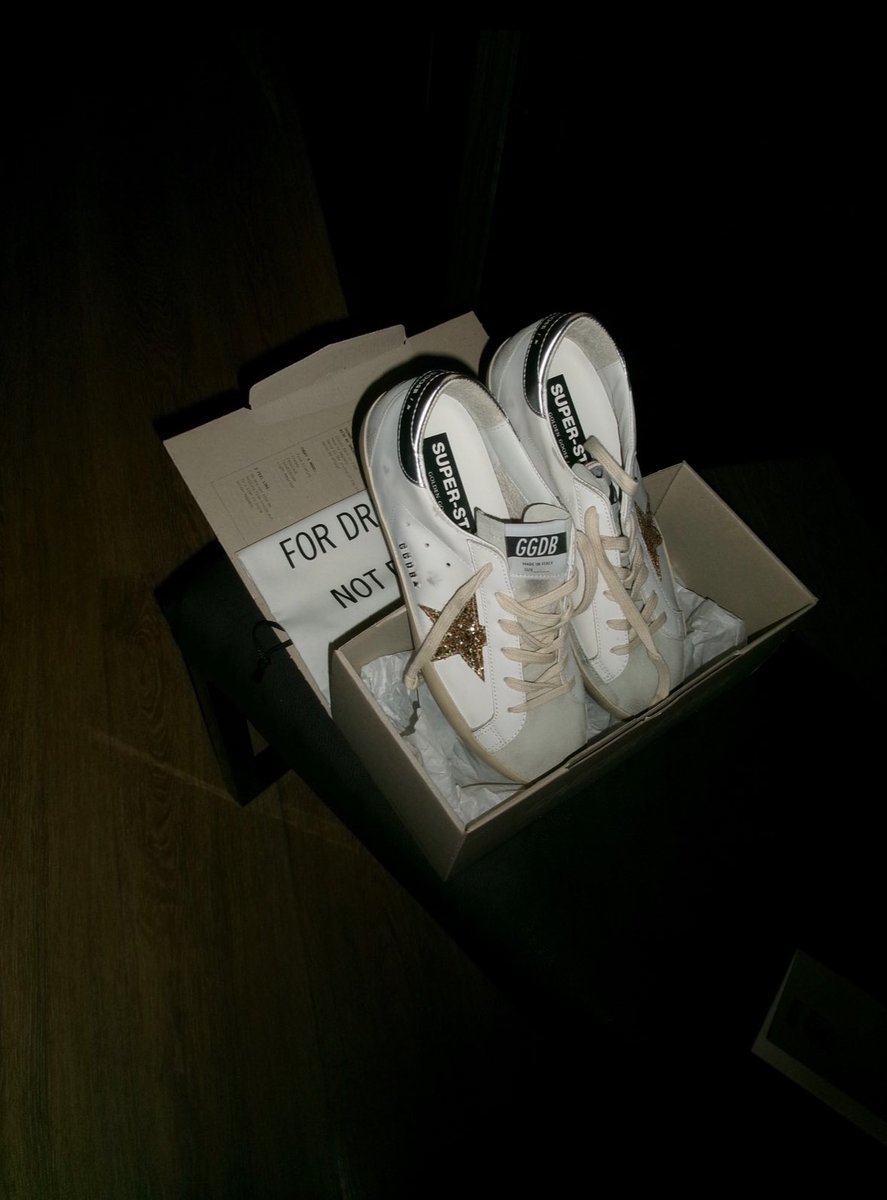 She don’t believe in shooting stars 
But she believes in shoes with stars ✨