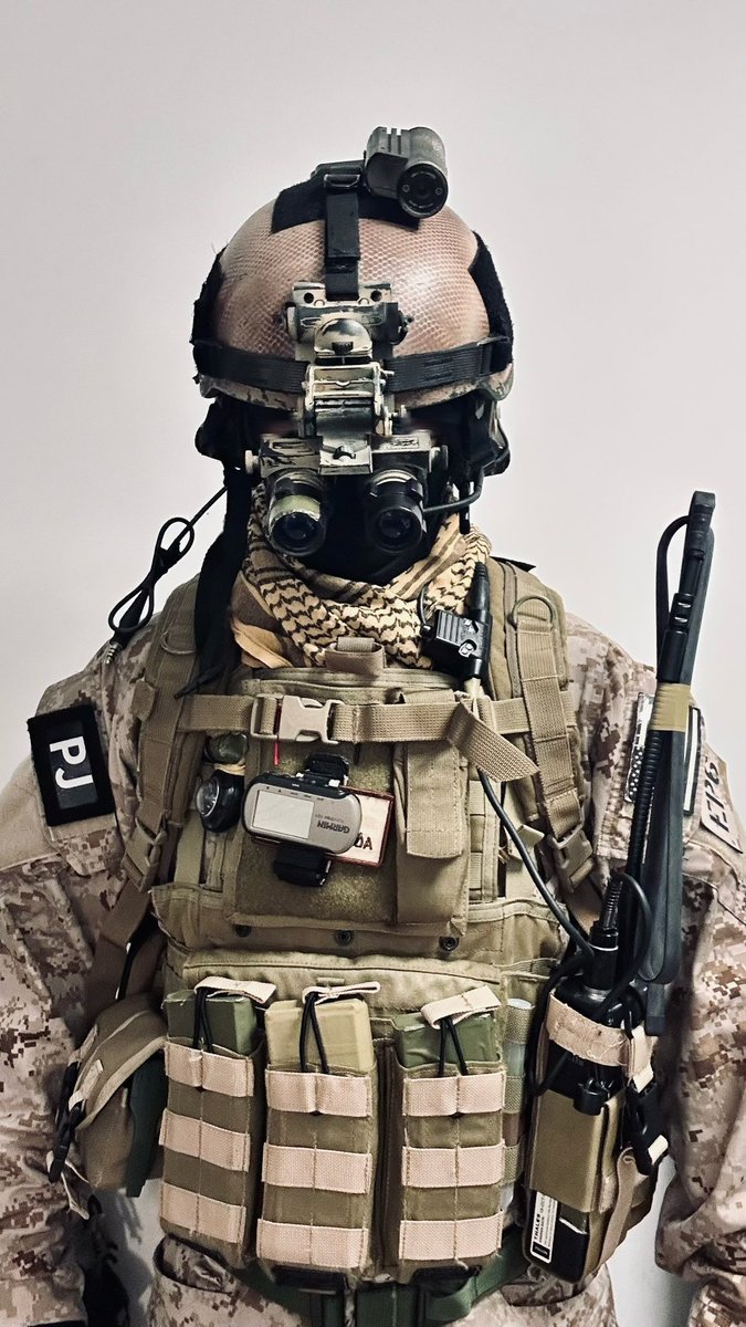 yafw20020625's tweet photo. #aorl #reenactment #
#milsim #afsoc # #opscore #cryeprecision #lbt #tacticaltailor
#PJ #afsoc #jsoc https://t.co/O0QAHC3Qsi