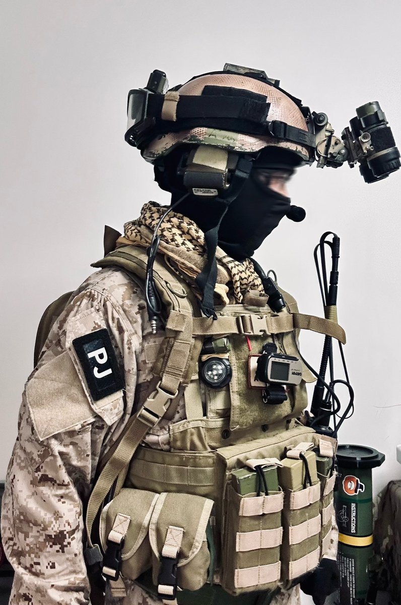 yafw20020625's tweet photo. #aorl #reenactment #
#milsim #afsoc # #opscore #cryeprecision #lbt #tacticaltailor
#PJ #afsoc #jsoc https://t.co/O0QAHC3Qsi