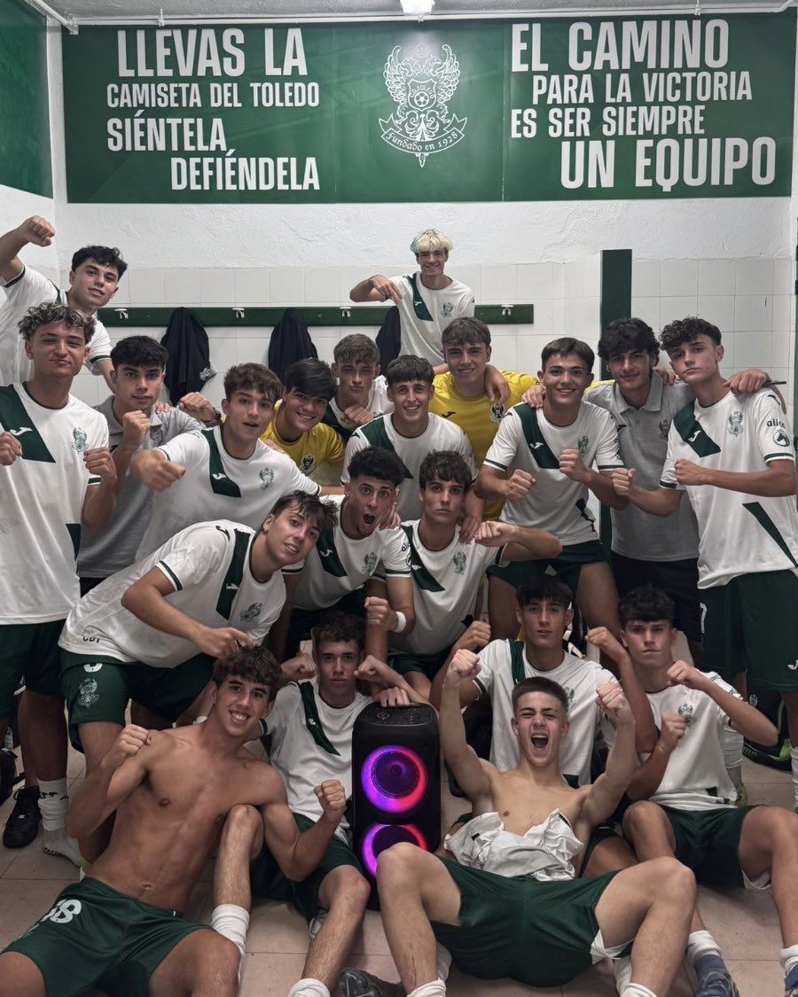 Este 𝐄𝐐𝐔𝐈𝐏𝐀𝐙𝐎 empieza con ➕3️⃣

El Juvenil A se impuso al Argés por 6-0 en la primera jornada del campeonato liguero. 

¡Seguimos así, chicos! 🟢⚪️

#SiempreCDToledo 💚⚪️