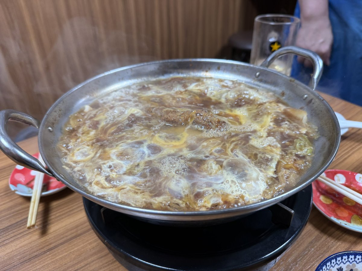 tomomappe's tweet photo. 通風鍋と食の暴力😆 https://t.co/4ByBudnfeI