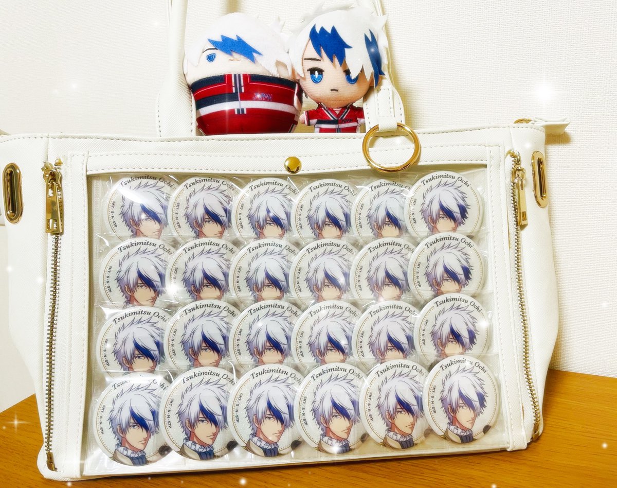 痛バ組み直した🌙 前回は缶バッジカバーが付けづらい&外しづらくてOPP