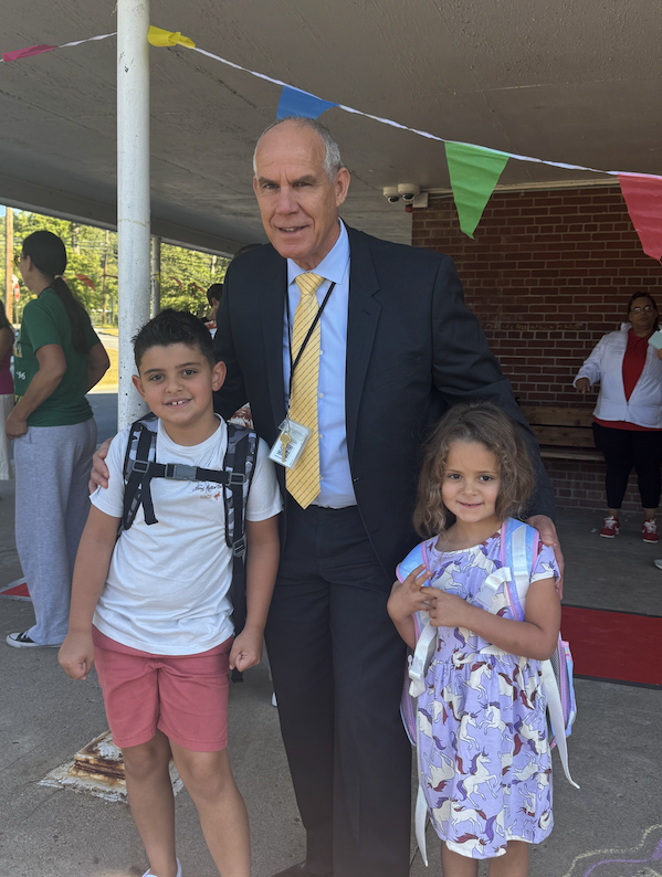 KDM Elementary School tweet media