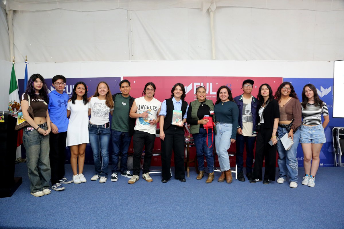 En la #FUL2025, "<a href="/PolliPadilla/">Polli Padilla</a>" hace divertida la biología. ✨🔬

💬 Lee más en:
uaeh.edu.mx/noticias/9721

#UAEH #FUL38 #CienciaDeDatos #LaFeriaDeTodasYTodos