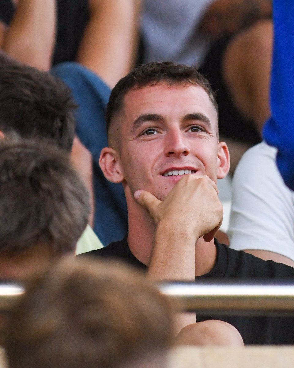 marklibi's tweet image. Ayer, el jugador del @FCBarcelona_es Marc Casadó, presenció en directo el @ReusFCR @GironaFC, en el Estadi municipal reusense. 📸📸