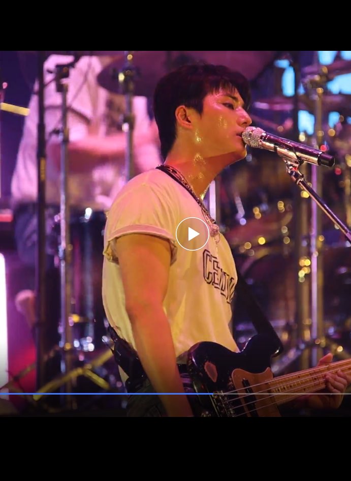 직캠이 왜이래요..............
풀썩