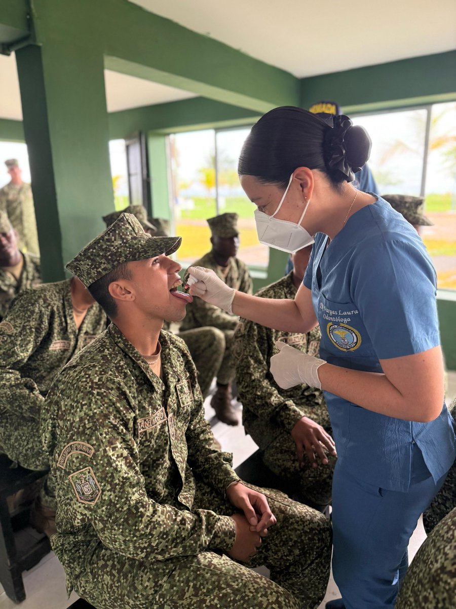 👩‍⚕️👨‍⚕️ Con compromiso y vocación, el equipo multidisciplinario de #UBATU llegó al Puesto Fluvial Avanzado 21 en Matuntugo para brindar atención médica, apoyo psicológico y sanidad operacional a nuestros tripulantes.
💙 ¡Cuidamos a quienes nos cuidan! 

#SanidadNavalContigo