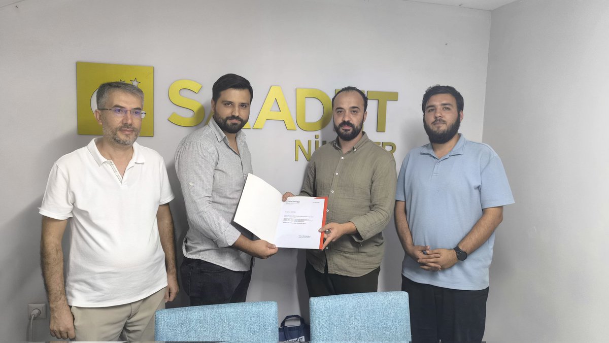 Nilüfer İlçe Gençlik Kolları başkanlığına Suat ŞENTÜRK atanmıştır.

Suat Şentürk Başkanımıza görevinde kolaylıklar ve muvaffakiyetler diliyoruz.