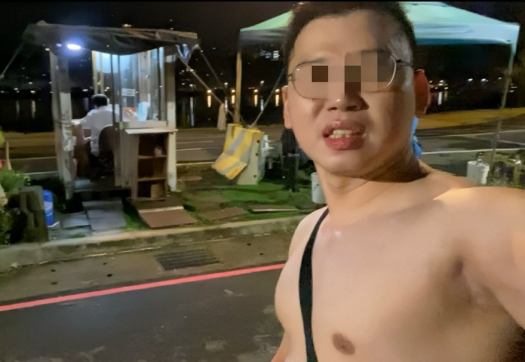 New_Azhi tweet media