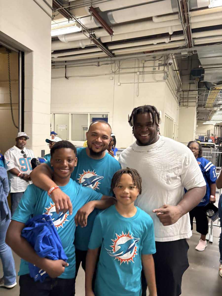 MerrillvilleFootball (@mhspiratefball) on Twitter photo 1st Career NFL game for KJ! Glad some people that supported him along the way got to take it all in!
<a href="/mhspiratefball/">MerrillvilleFootball</a> <a href="/CoachSeiss/">Brad Seiss</a> <a href="/bwest7/">Brian D. West Jr</a> 1st Career NFL game for KJ! Glad some people that supported him along the way got to take it all in!
<a href="/mhspiratefball/">MerrillvilleFootball</a> <a href="/CoachSeiss/">Brad Seiss</a> <a href="/bwest7/">Brian D. West Jr</a>