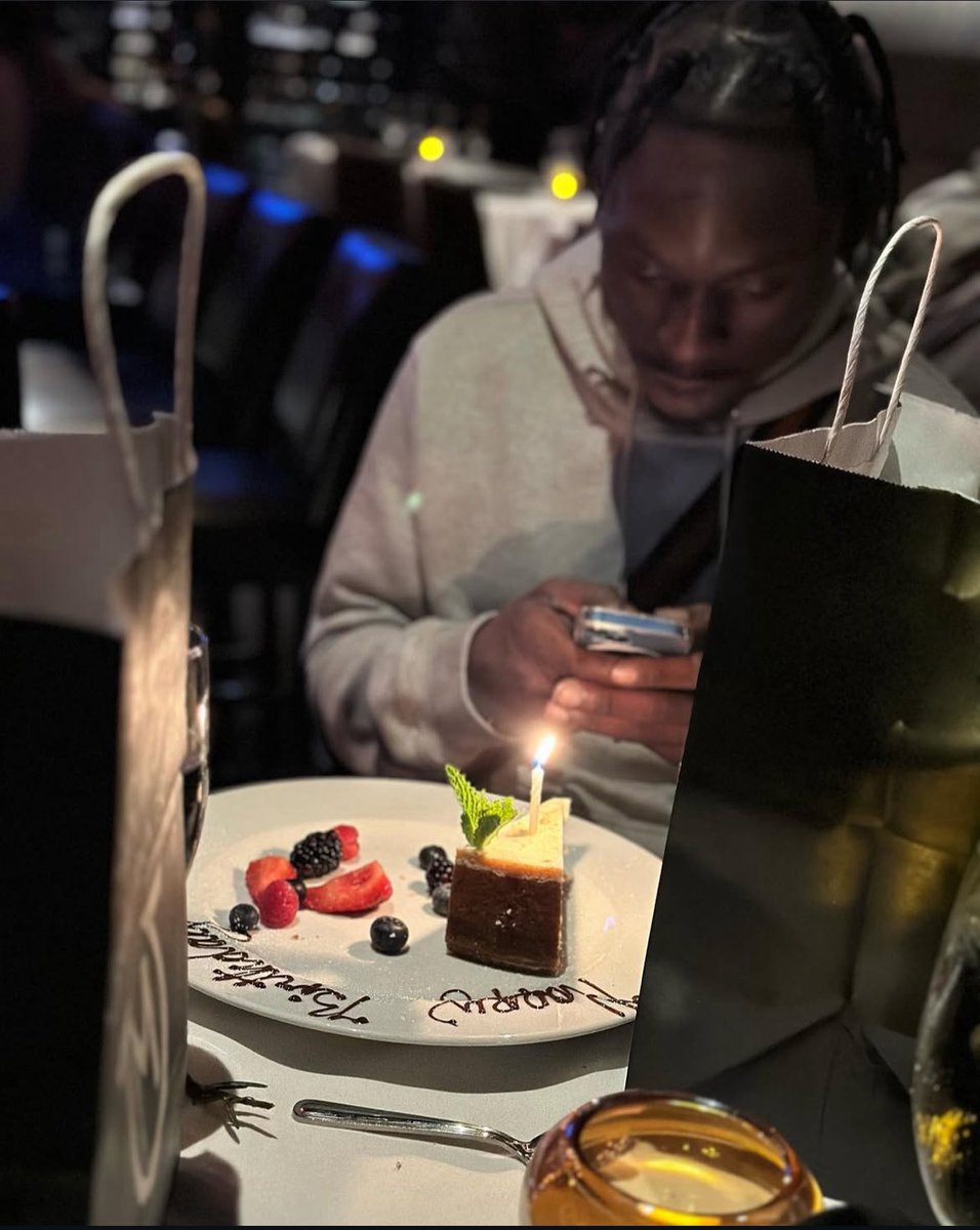 JwetAMill's tweet photo. 2023 Zday Photo Dump 📸 https://t.co/X5jyQIrIC2