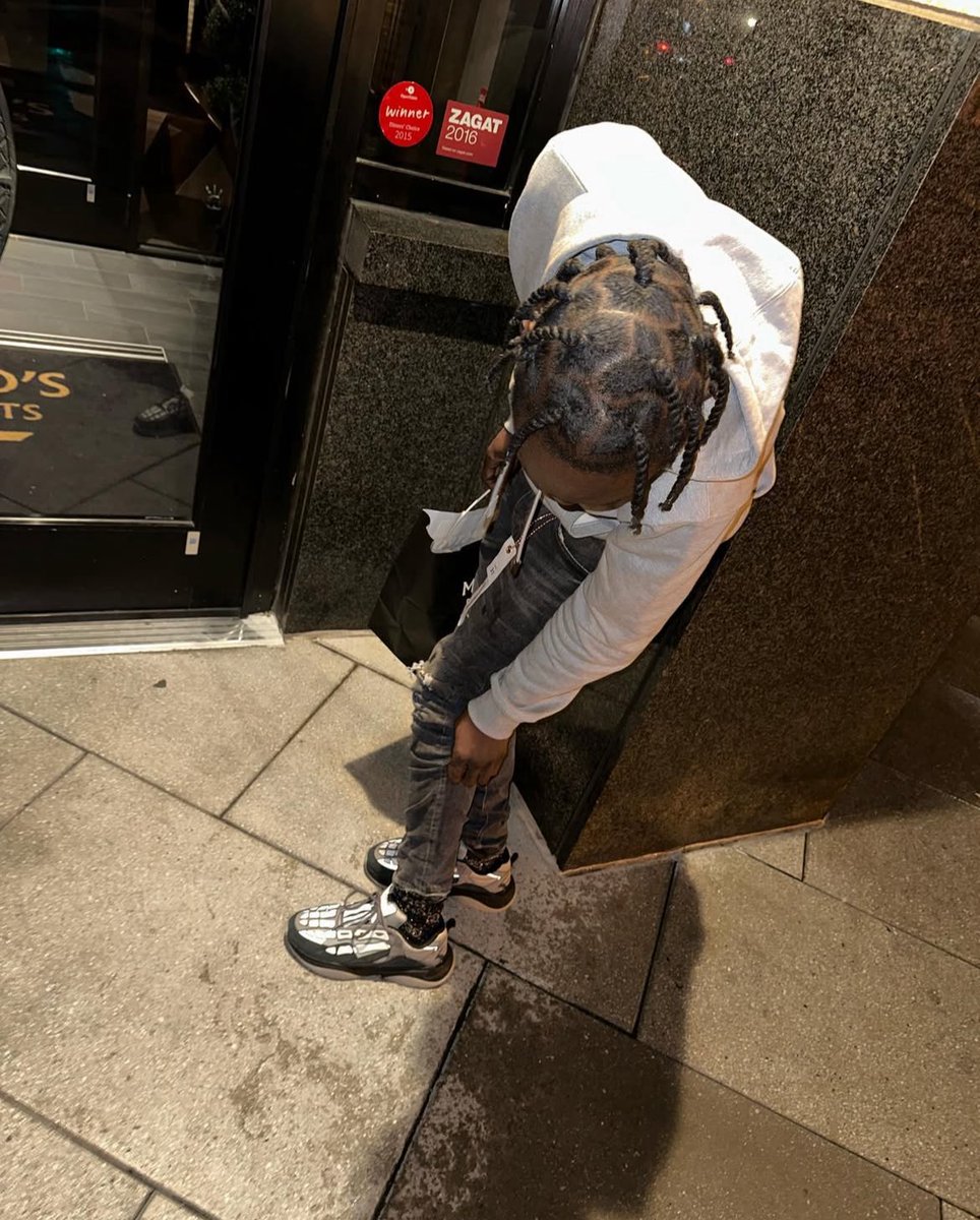 JwetAMill's tweet photo. 2023 Zday Photo Dump 📸 https://t.co/X5jyQIrIC2