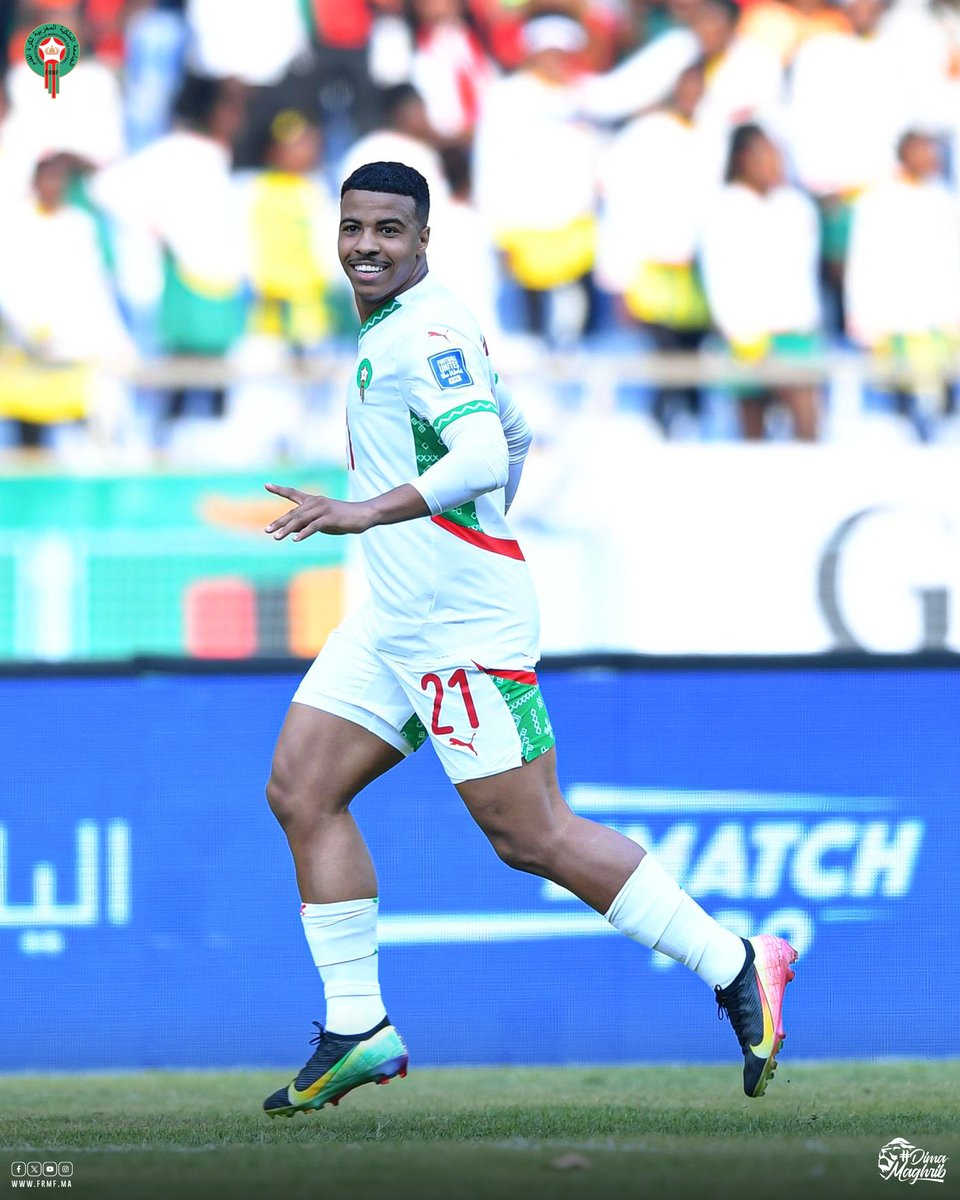 EnMaroc's tweet photo. حمــــزة إيــــغــــمــــان 🥶

What a strike from distance, Hamza Igamane 🚀

#DimaMaghrib 🇲🇦 | #WCQ https://t.co/qQ96pLA7Yu
