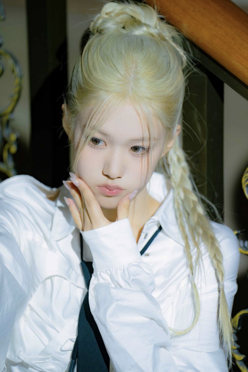 jjing714's tweet photo. 나 금발 윤지윤 봐야 되는데 https://t.co/MK3Jn73DtE