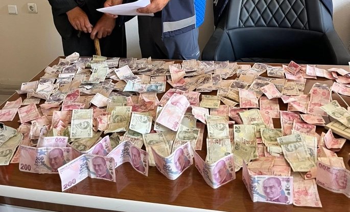 Dilenciden çıkan para şoke etti!
karsolay.com/dilenciden-cik…
#kars #saldiri