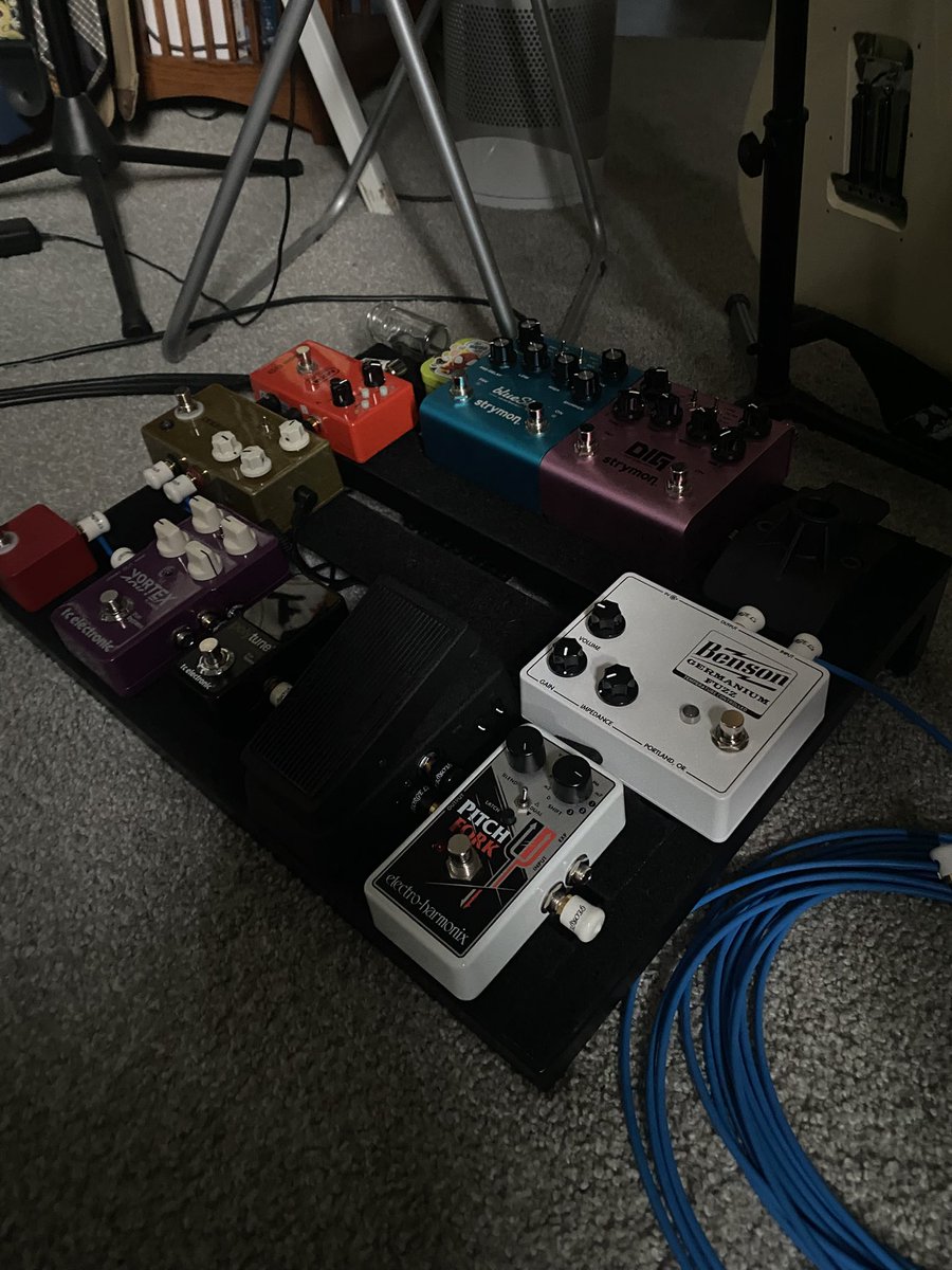 Swapped Tube Screamer for tuner🎸