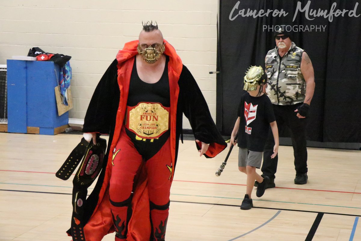 IHateSteveOff's tweet photo. I want to play a game. 🔥🔥🔥

#Jigsoff 
#TheOffArmy
#MILFSlayer 

📷: Cameron Mumford, Pro Wrestling Magic https://t.co/zuka25uLT8