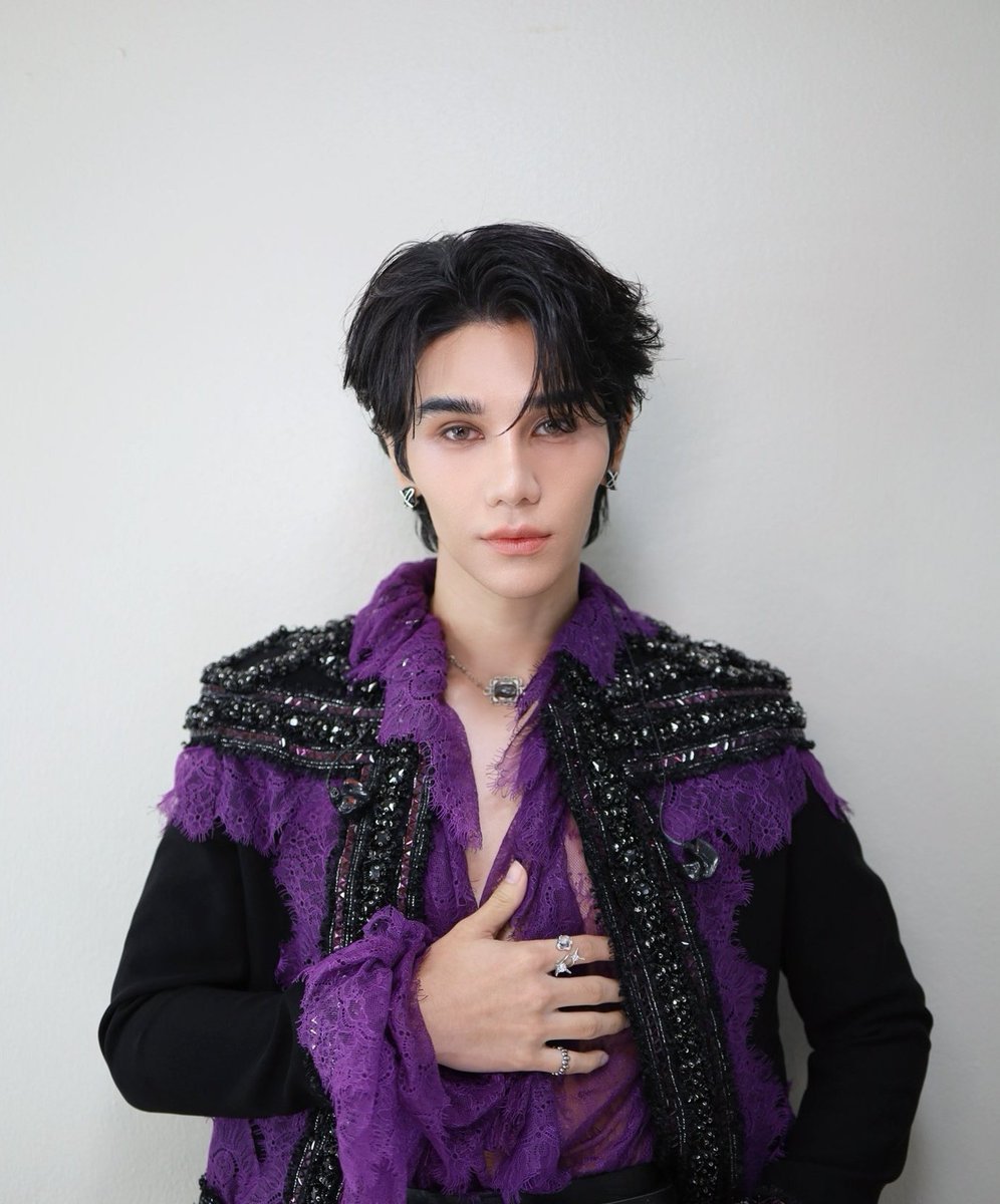 ชุดผ่าฟันคุด                                       ชุดดำน้ำ

ชุดนั่งสมาธิ                                         ชุดนวด

ชุดยัยเจฟจัดเต็มม่วงทุกเฉดทุกกิจกรรมของชีมาก สมกับชื่อคอนเพื่อนรักสุดๆ เริ่ดอ่ะจิ๋ว

#NONTEP03_สุรุ่ยสุร่ายCONCERT
#NONTEP03_DAY4 
( #NONTTANONT #JeffSatur )