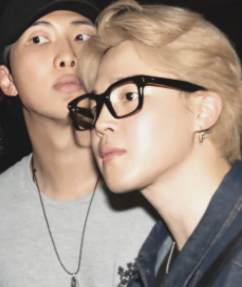 تیره ترین دونه برف🖤❄️|⊙⊝⊜ tweet media