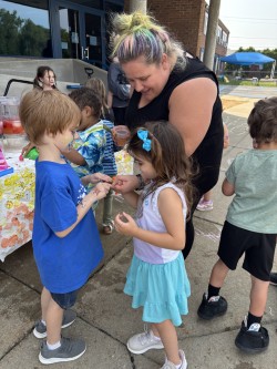 Reflecting on how we wrapped up our school summer session! 🍋☀️

The children shared their favorite family activities at Sweet Home, got their faces painted, and explored all things lemon - painting with lemons, tasting them, and even making their own lemonade!