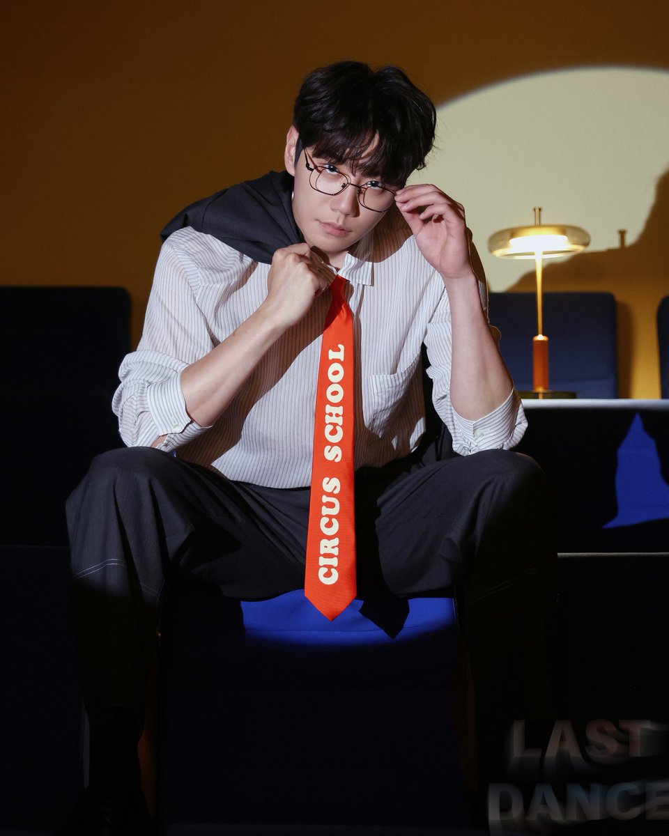 빌리언스 tweet media