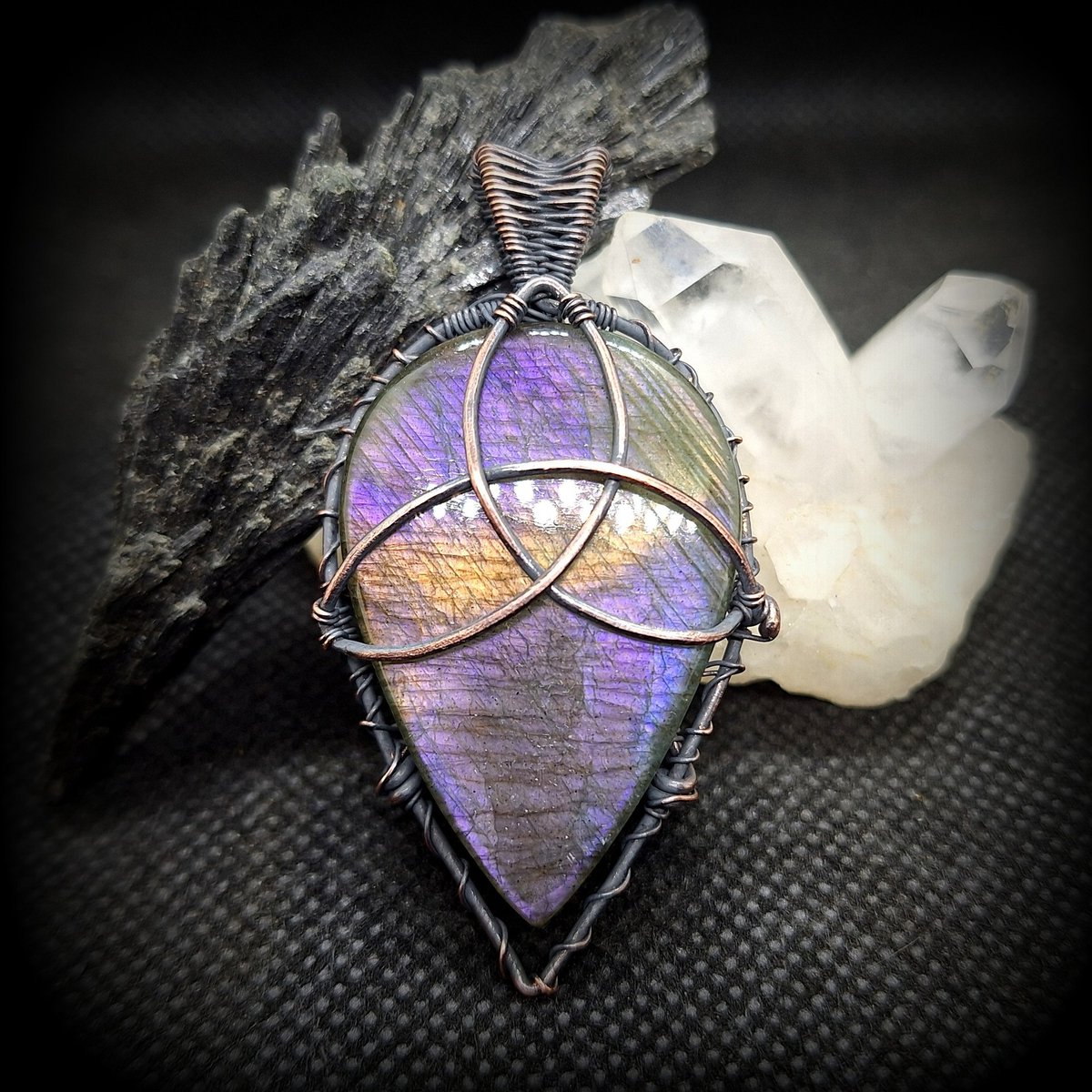 Purple Labradorite Triquetra Pendant
CharismaCrystals.etsy.com
.
.
.
#paganism #paganini #wicca #triquetra #witchcraft #supernatural #supernaturaluk #UKBizHour #DiscoverEtsy #UKGiftHour #handmadejewelry #handmadegifts #handmade #etsyhandmade #womaninbizhour