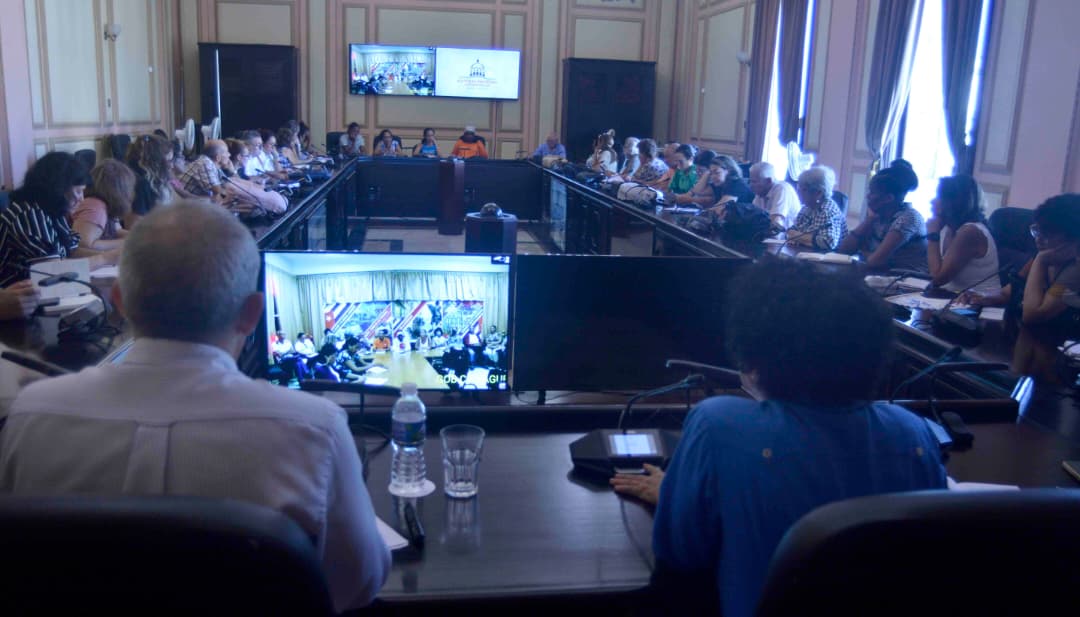 Asamblea Nacional Cuba (@asambleacuba) on Twitter photo Por videoconferencia,diputados de comisiones de Educación,Cultura, Ciencia, Tecnología y Medio Ambiente, de Defensa Nacional y Orden Interior, y de Asuntos Económicos recibieron actualización sobre retos y políticas de <a href="/citmacuba/">Ministerio de Ciencia, Tecnología y Medio Ambiente</a>, como parte de rendición de cuenta a <a href="/AsambleaCuba/">Asamblea Nacional Cuba</a> Por videoconferencia,diputados de comisiones de Educación,Cultura, Ciencia, Tecnología y Medio Ambiente, de Defensa Nacional y Orden Interior, y de Asuntos Económicos recibieron actualización sobre retos y políticas de <a href="/citmacuba/">Ministerio de Ciencia, Tecnología y Medio Ambiente</a>, como parte de rendición de cuenta a <a href="/AsambleaCuba/">Asamblea Nacional Cuba</a>