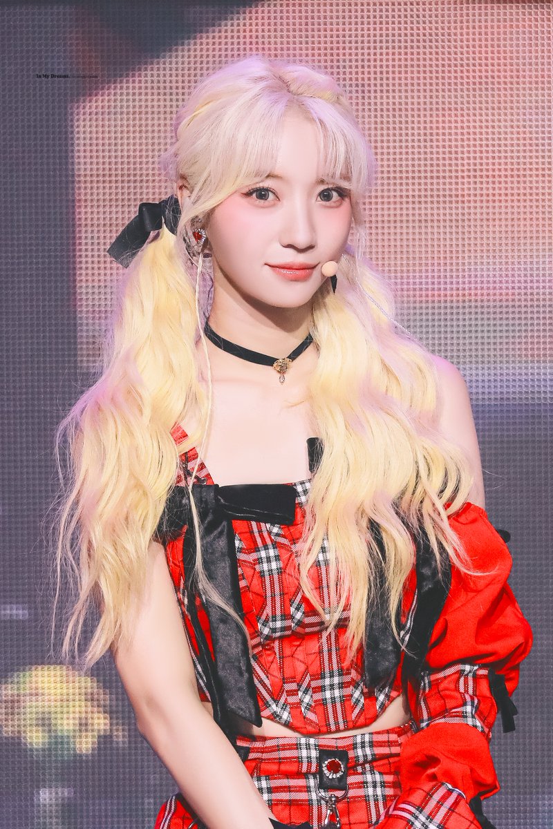 yubin_dreams's tweet image. Happy Yubin Day

유빈아 생일 많이 축하하고 앞으로도 많이 행복하자~🎂

#오마이걸 #OHMYGIRL
#유빈 #YUBIN
#가을햇살_가득안은_유빈데이
#HAPPYYUBINDAY 
@WM_OHMYGIRL