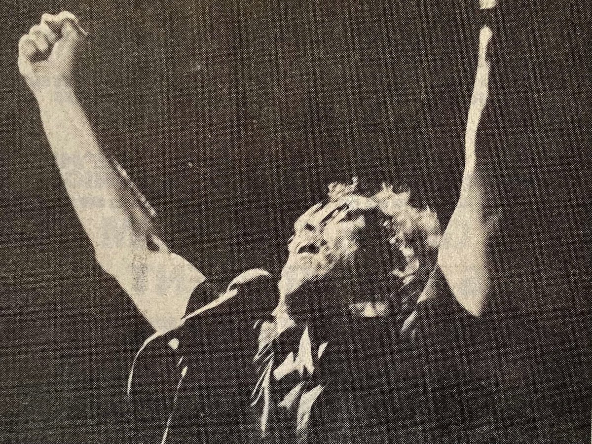 BryanMarquard's tweet photo. Warren Zevon, whose songwriting and performances I admired, died 22 years ago yesterday. Such anniversaries are a good excuse to repost these photos I took at an early 1980s solo concert in Burlington, Vt. #warrenzevon #zevon https://t.co/INu9X6jOA9