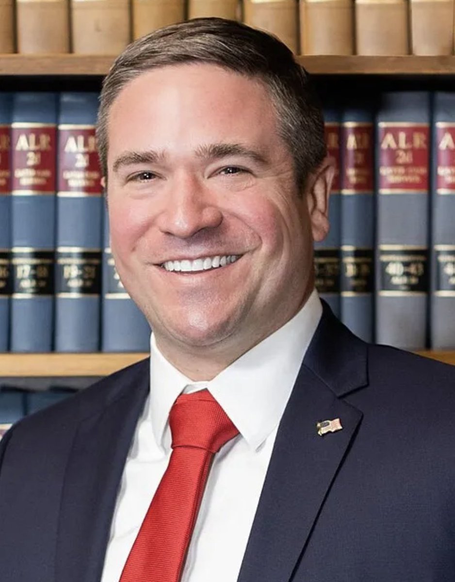 eventtimeflow's tweet image. Andrew Bailey to take an unprecedented role at the FBI, today September 8, 2025, becoming the new co-deputy director alongside Dan Bongino.