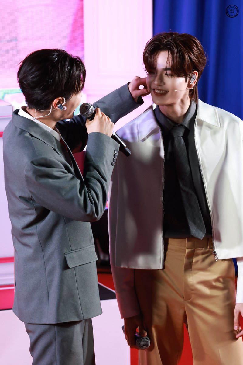 😊🤏🏻

#Laz99ช้อปชิลไม่Guilty
#junniorrs <a href="/jnnrrs/">ไฟฟ้า⚡(จัมโบ้gmm) ⚙️ (FIRESKY) EE48</a> 
#markjrtn <a href="/Markjrtn/">Khun Methas 🧛🏻 คุณเมธัส</a> 
#JuniorMark